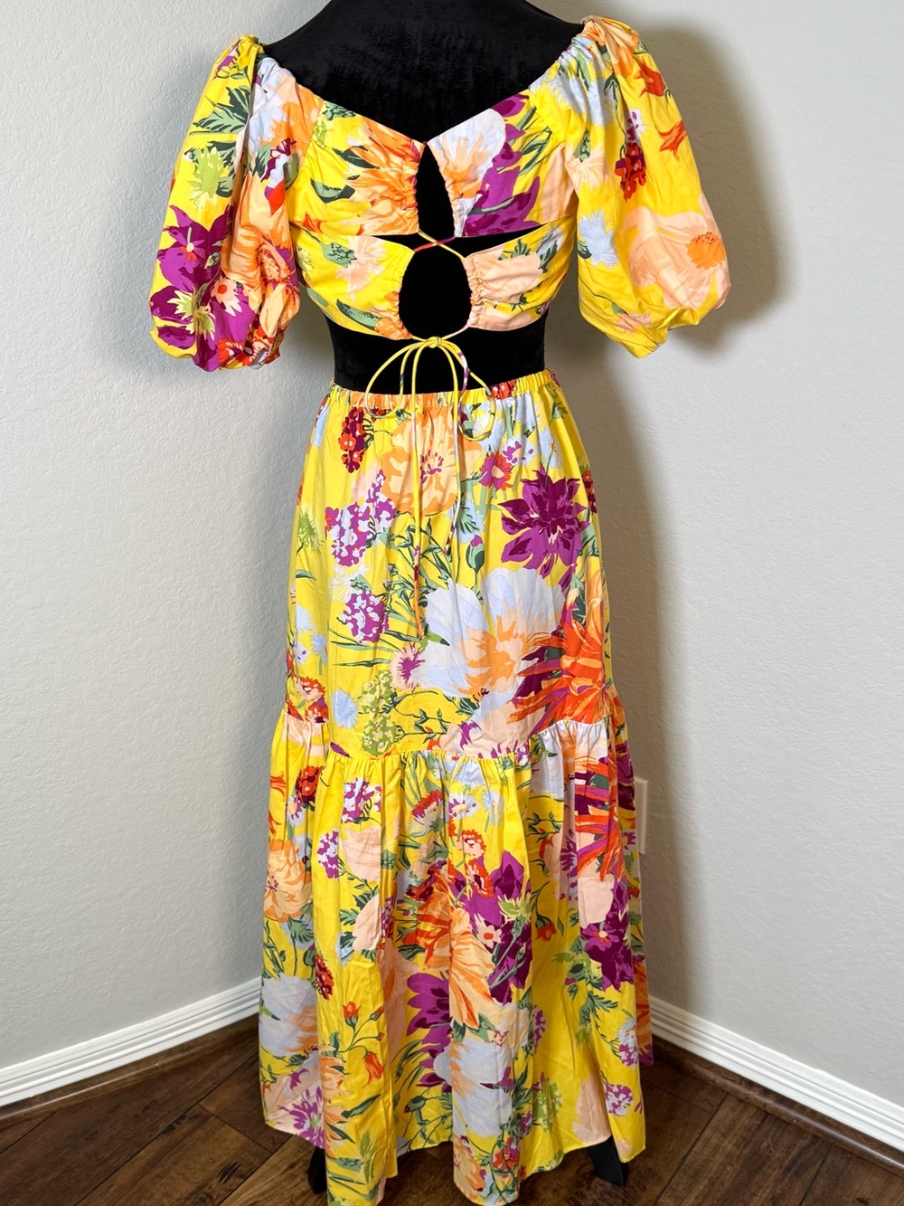 NWT Yellow Floral Tropical Resort Two-Piece Co-Ord Crop Top Maxi Skirt Set sizeM - Picture 12 of 15
